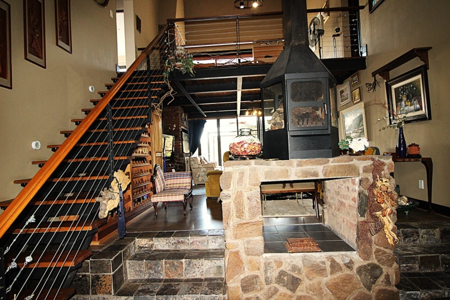 4 Bedroom Property for Sale in Woodland Hills Wildlife Estate Free State